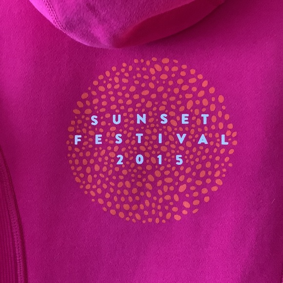Lululemon 2015 SeaWheeze Scuba Hoodie II Sunset Festival. - Picture 3 of 6